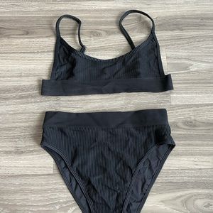Frankies black ribbed bikini Size S